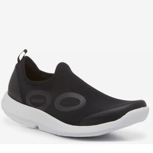 OOFOS OOmg Sport Slip-On Sneaker Black Women's Sz EU 38.5 US 7.5